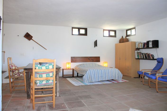 Image No.33-3 Bed House for sale