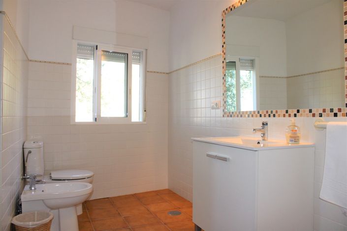 Image No.36-3 Bed House for sale