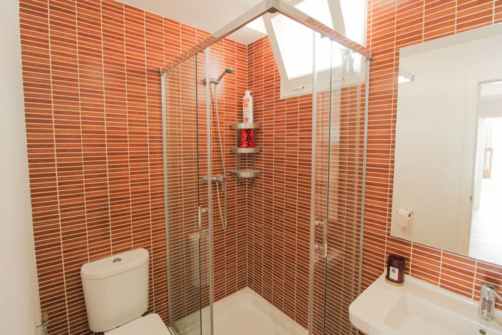 Image No.27-4 Bed House for sale