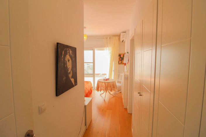 Image No.33-4 Bed House for sale