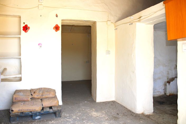 Image No.10-2 Bed Country House for sale