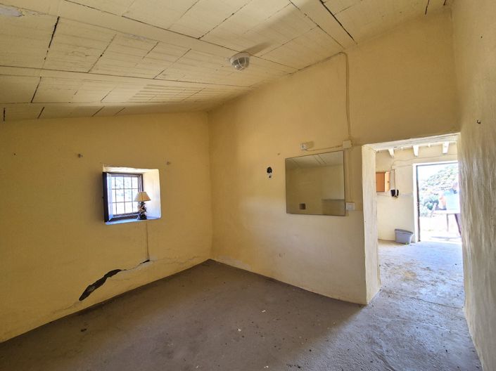 Image No.13-2 Bed Country House for sale