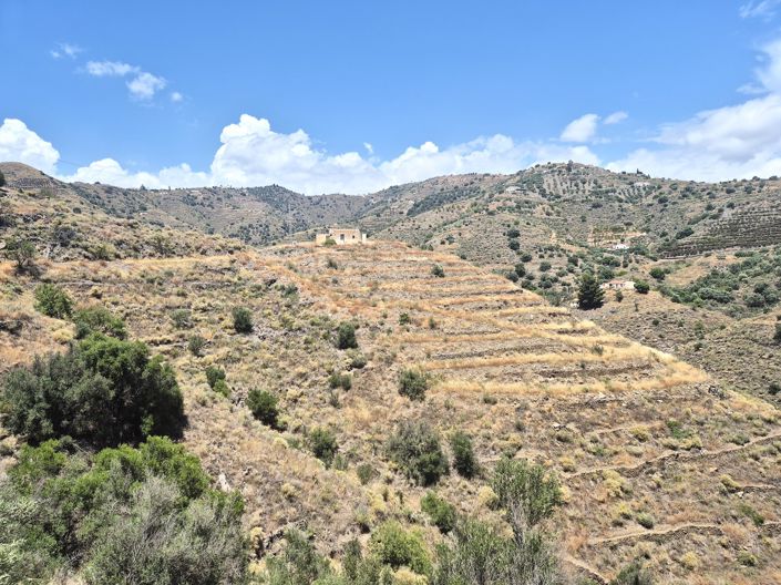 Image No.3-2 Bed Country House for sale