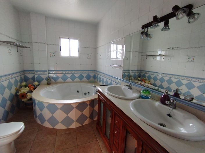 Image No.29-Villa de 6 chambres à vendre à Torrevieja