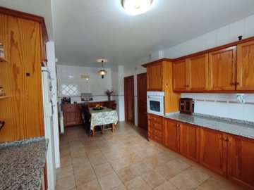 5f0118f7-5b99-4767-bc65-41e5f93459ce