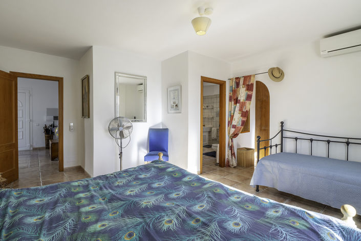 Image No.29-4 Bed Villa for sale