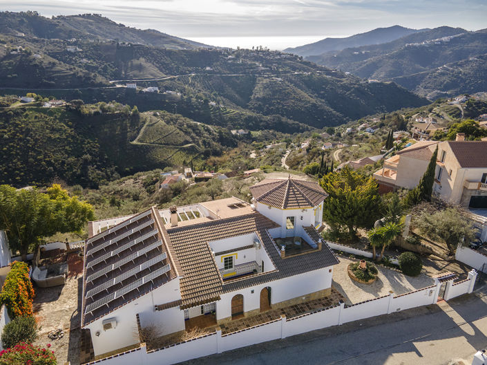 Image No.3-4 Bed Villa for sale