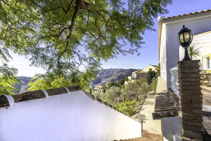 Image No.48-4 Bed Villa for sale