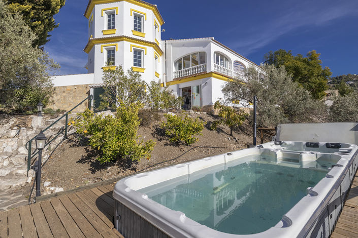 Image No.57-4 Bed Villa for sale