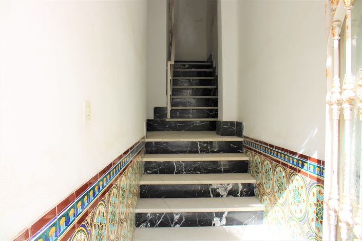 Image No.10-4 Bed House for sale