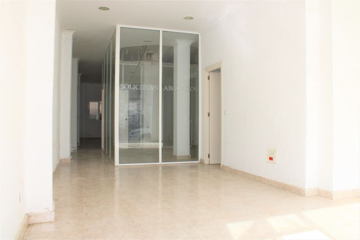 Image No.3-4 Bed House for sale