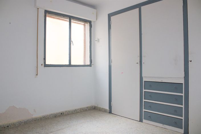 Image No.33-4 Bed House for sale