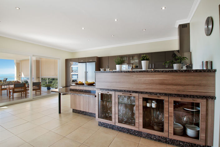 Image No.8-5 Bed House for sale