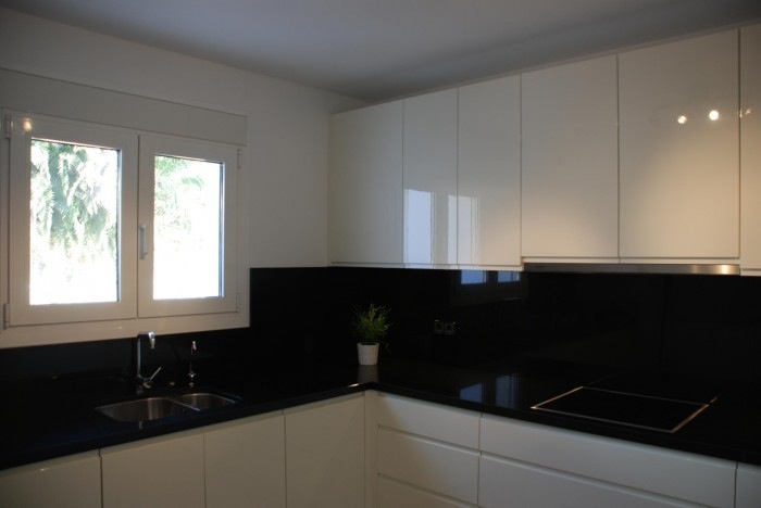 Image No.11-4 Bed House for sale