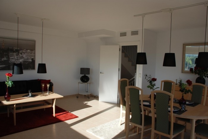 Image No.12-4 Bed House for sale