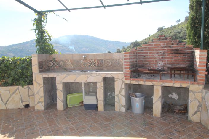 Image No.14-2 Bed House for sale