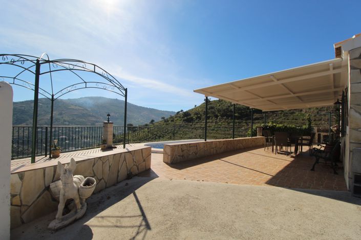 Image No.18-2 Bed House for sale