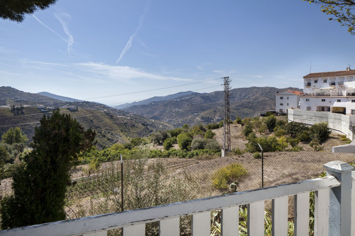 Image No.39-Commercial for sale