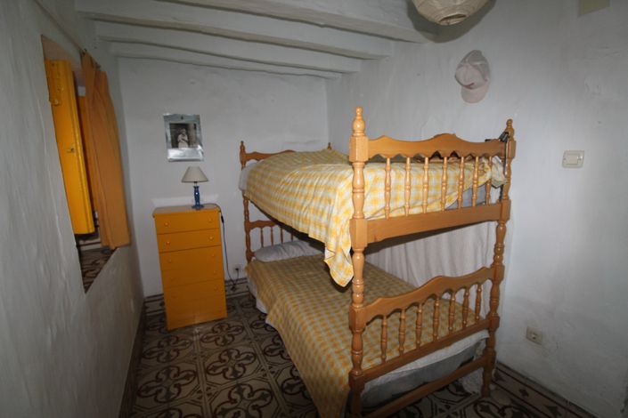 Image No.16-3 Bed House for sale