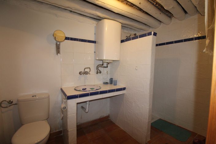 Image No.17-3 Bed House for sale