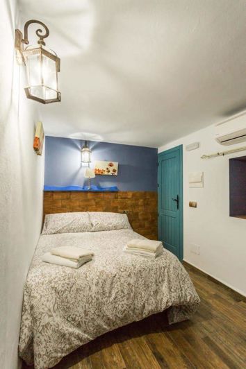 Image No.10-8 Bed House for sale