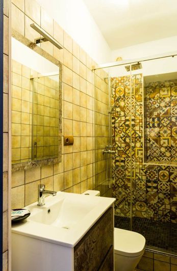 Image No.12-8 Bed House for sale