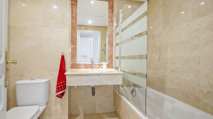 Image No.21-2 Bed Apartment for sale