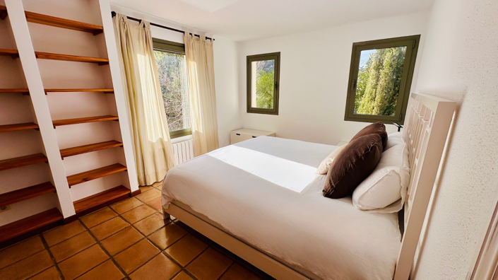 Image No.10-5 Bed Villa for sale