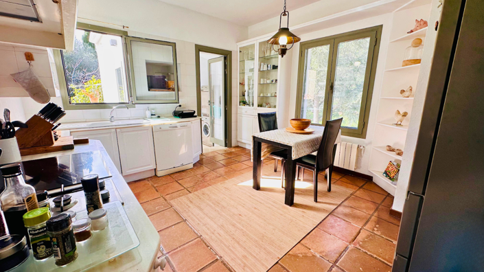 Image No.4-5 Bed Villa for sale