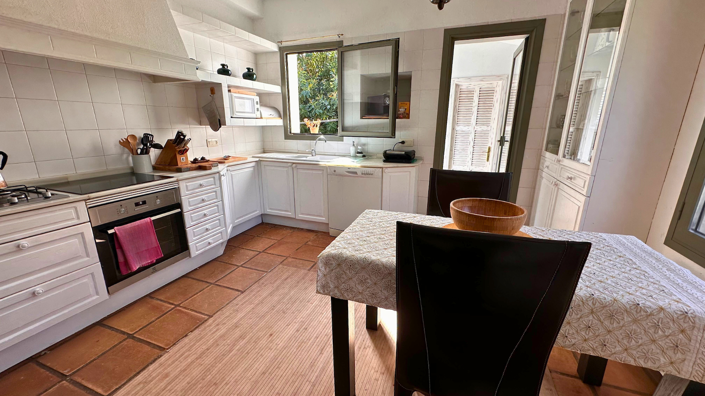 Image No.5-5 Bed Villa for sale