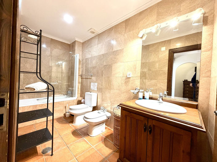 Image No.32-Propriété de 4 chambres à vendre à La Herradura