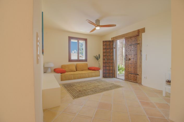 Image No.12-4 Bed Villa for sale