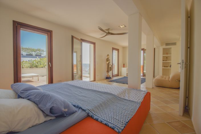 Image No.17-4 Bed Villa for sale