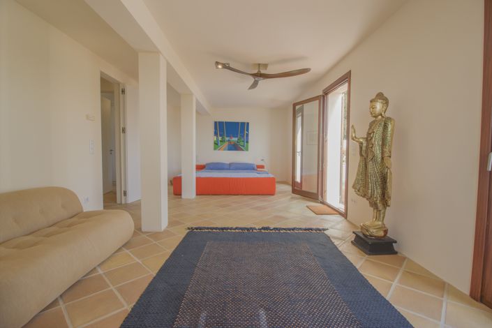 Image No.18-4 Bed Villa for sale