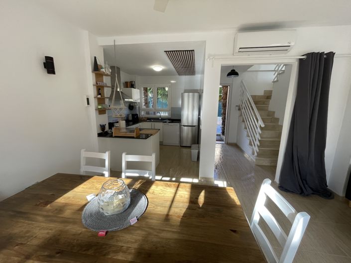 Image No.12-3 Bed Townhouse for sale