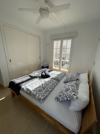 Image No.20-3 Bed Townhouse for sale