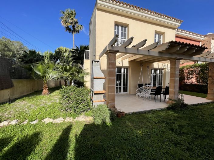 Image No.29-3 Bed Townhouse for sale