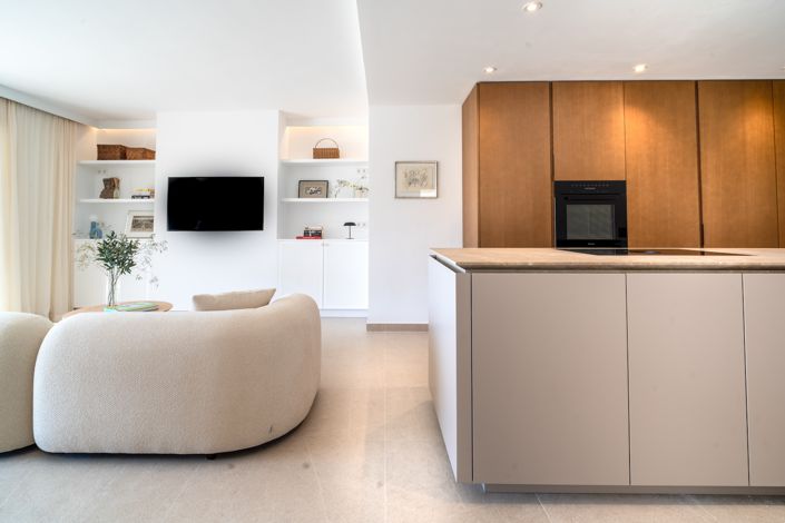 Image No.10-2 Bed Apartment for sale