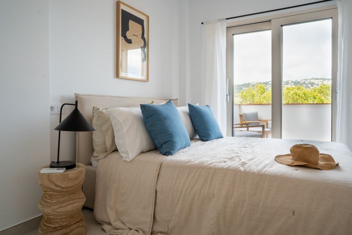 Image No.23-3 Bed Apartment for sale