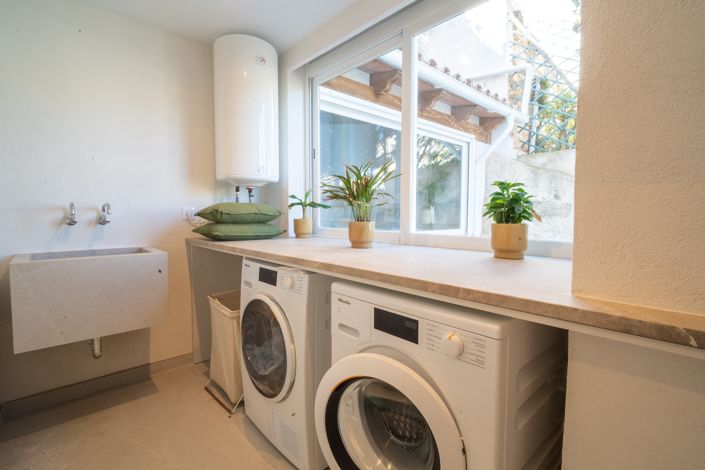 Image No.29-3 Bed Apartment for sale