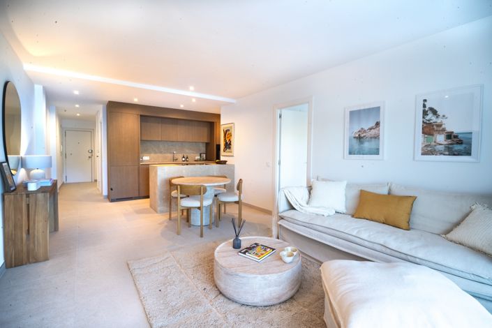 Image No.8-3 Bed Apartment for sale