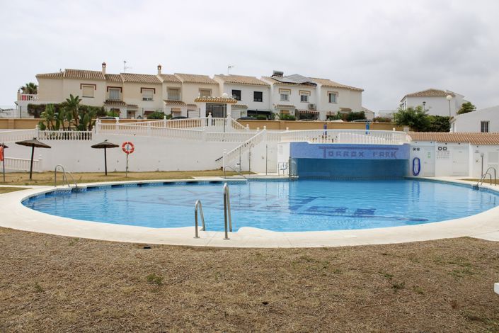 Image No.33-3 Bed Property for sale