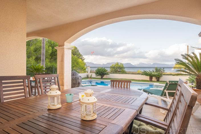 Image No.2-Villa de 4 chambres à vendre à Alcúdia