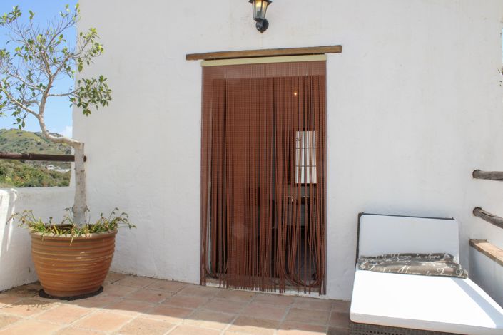 Image No.14-4 Bed Townhouse for sale