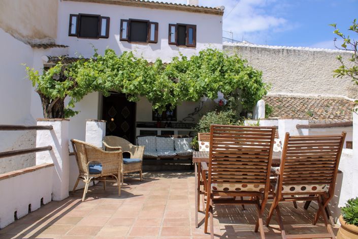 Image No.3-4 Bed Townhouse for sale