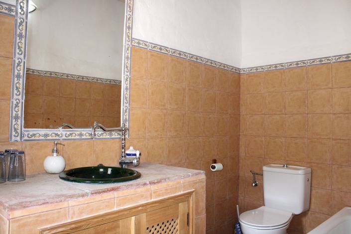 Image No.25-4 Bed Townhouse for sale