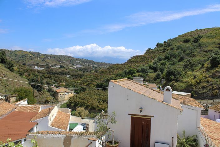 Image No.40-4 Bed Townhouse for sale