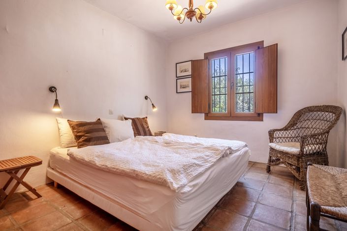 Image No.14-4 Bed Villa for sale