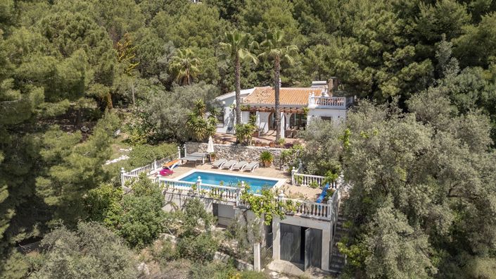 Image No.24-4 Bed Villa for sale