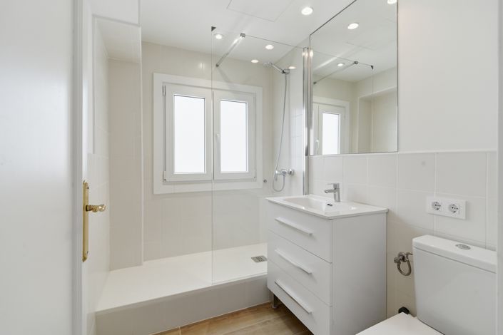 Image No.20-4 Bed Penthouse for sale
